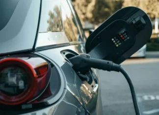 Industriak 6,1 milioi laguntza eman ditu mugikortasun elektrikorako Moves III deialdian, eta eskaera egiteko epea 2025eko ekainera arte luzatu da