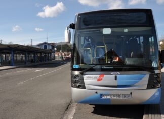 Declaran procedente el despido de un conductor de autobús que se quedó sin combustible en Deba