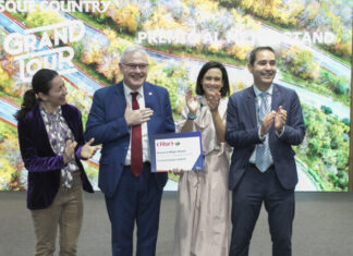 FITUR 2025ean, Euskadik erakunde eta CC.AA.en stand onenaren saria jaso du