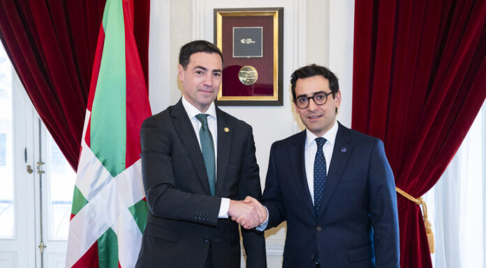 Imanol Pradales lehendakaria Stephane Séjourné Europako Batzordeko lehendakariorde exekutiboarekin bildu da