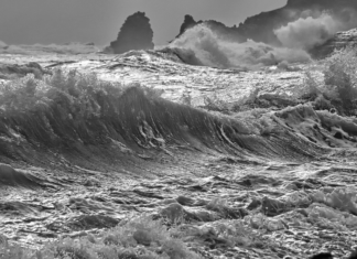 Bizkaia activará un aviso amarillo por olas de más de 3,5 metros