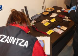 Detenidas cuatro personas en Bilbao y Bermeo por pertenecer a un grupo criminal especializado en robos en viviendas