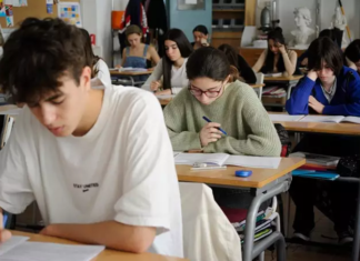 Alumnos vascos de ESO mejoran en castellano, ciencias e inglés, pero empeoran en euskera
