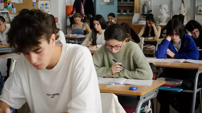 Alumnos vascos de ESO mejoran en castellano, ciencias e inglés, pero empeoran en euskera