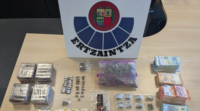 Dos personas detenidas en Getxo por traficar con hachís y marihuana
