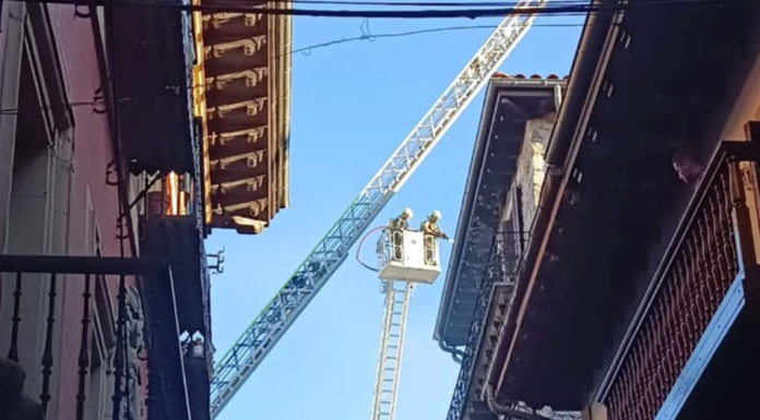 El edificio incendiado en Hernani no presenta daños estructurales