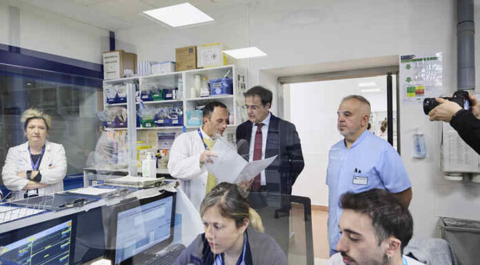 Osakidetzak AUO Santiagoko Larrialdiak indartuko ditu Gasteizko zentroan
