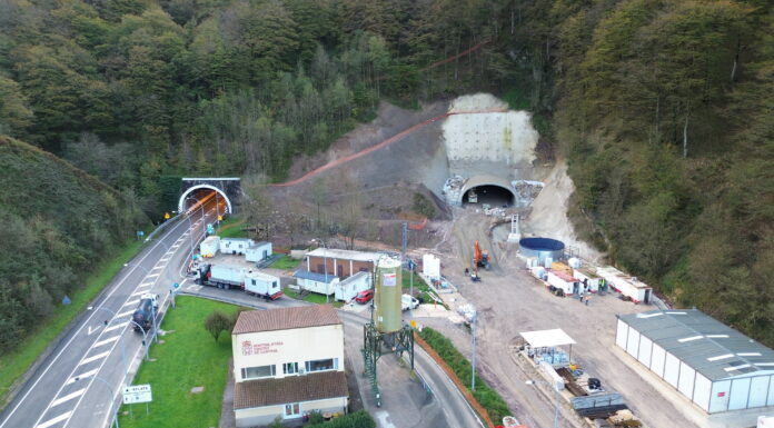 Egunero hogei bat minutuko mozketak N-121-A errepidean bihartik aurrera, asteazkena, Belateko tunel berriaren barruan leherketa kontrolatuengatik