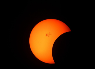 El primer eclipse solar parcial del año se podrá ver mañana en Bizkaia