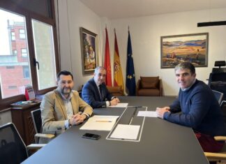 Lurralde Kohesioak 799.671 eurorekin finantzatzen du Esako zeharbidearen egokitzapena, NA-5410 errepidearekiko elkargunean glorieta bat eta 56 aparkaleku berri barne hartzen dituena