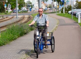 BizkaiBizi lanza un proyecto piloto de triciclos eléctricos para mejorar la movilidad ciudadana