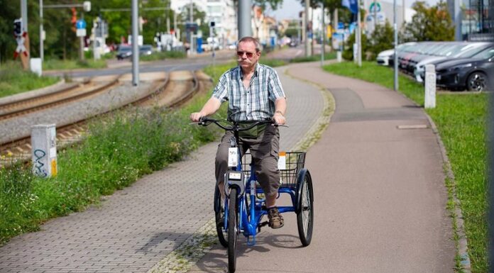 BizkaiBizi lanza un proyecto piloto de triciclos eléctricos para mejorar la movilidad ciudadana
