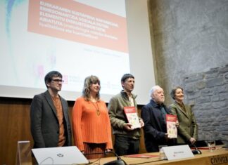 Euskarari buruzko Nafarroan egindako ikerketa batek agerian utzi du hizkuntzaren eta euskal hiztunen komunitatearen hautemate-indize handia