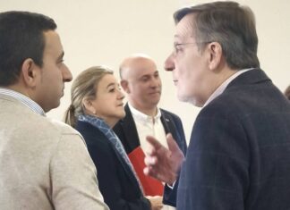 Una jornada aborda la respuesta jurídica a la apatridia infantil y la desprotección de menores migrantes sin identidad reconocida