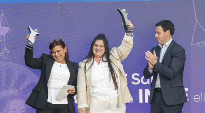 Premio Emakunde a la Igualdad a dos asociaciones que impulsan el empoderamiento de las mujeres musulmanas y gitanas