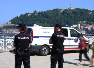 Sorprendido in fraganti tratando de acceder a un domicilio de Donostia a través de una ventana