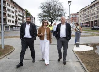 Elixabete Etxanobek Leioako bulebar berria bisitatu du La Avanzadan BI-637 errepidea estaltzeko obren azken fasean