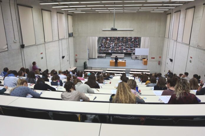 examen-oposiciones-OPE-3-696x464-1