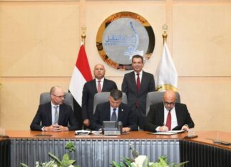CAF firma tres contratos para modernizar y mantener el metro de El Cairo por más de 450 millones