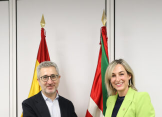 Maria Ubarretxena sailburuak bilera-errondari ekin dio Madrilen