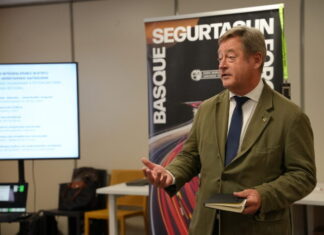 Segurtasun sailburuak Ezkerraldeko Basque Segurtasun Foroan parte hartu du
