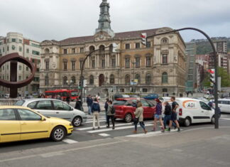 El Ayuntamiento de Bilbao protegió el año pasado a 8.525 personas en situación de vulnerabilidad a través de ayudas de emergencia social