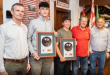La Peña Athletic Juvenil reconoce a Manex Lozano y Oier Unamuno como los mejores de la pasada temporada