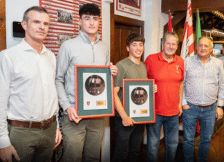 La Peña Athletic Juvenil reconoce a Manex Lozano y Oier Unamuno como los mejores de la pasada temporada