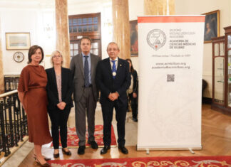 Lourdes Íscar, Osalaneko zuzendari nagusia, Bilboko Medikuntza Zientzien Akademiaren ikasturteko inaugurazio ekitaldian