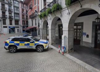 La Ertzaintza concluye la investigación por los disturbios de Azpeitia con 24 jóvenes identificados y un menor detenido