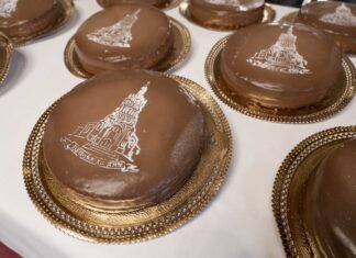 El Ayuntamiento de Bilbao acoge la presentación de la ‘Tarta Begoña’