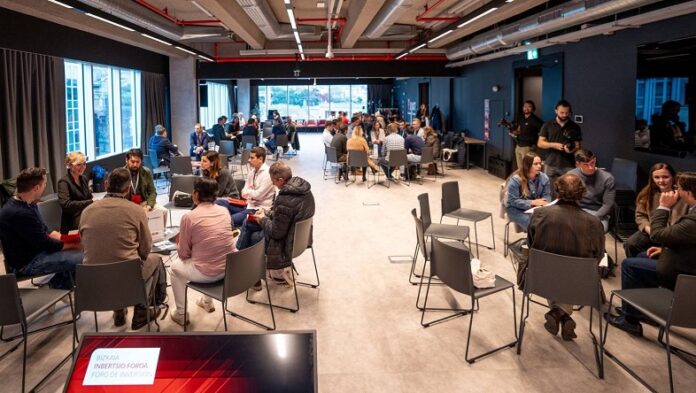 1059429092_202511211120356454278_27222