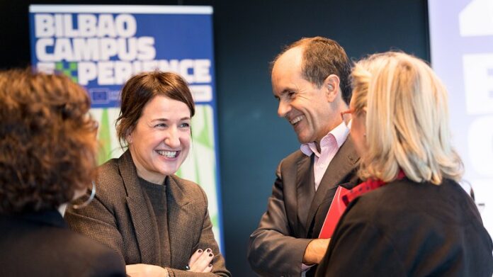 202464486_202511041610444212610_27168