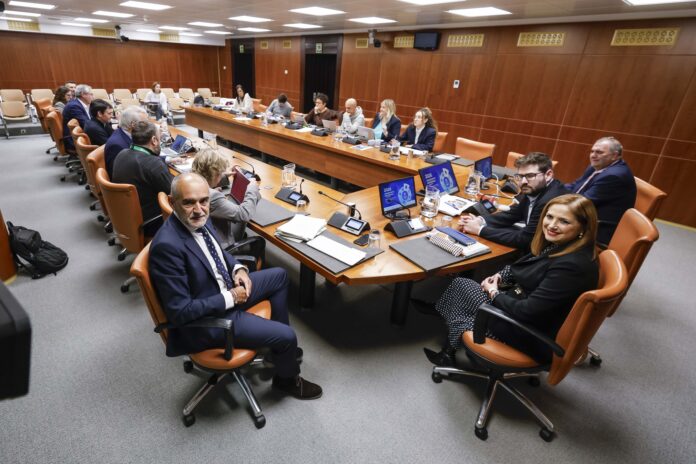 20251106_Aurrekontuak-Justizia_eta_Giza_Eskubideen_Saila__23_-696x464-1