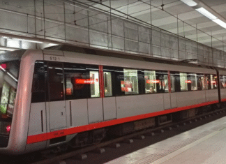 Nace un bebé en plena red del Metro de Bilbao, en la estación de San Inazio