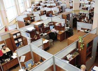 Gobierno y sindicatos pactan una subida salarial del 11% para los funcionarios hasta 2028