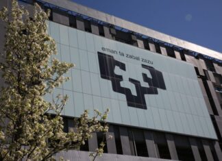 Zientzia, Unibertsitate eta Berrikuntza Sailak gaitzetsi egin ditu EHUko irakasle baten aurkako pintadak