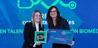 La investigadora de Biogipuzkoa Amaia Cipitria, reconocida con el Premio Constantes y Vitales por su trabajo en cáncer de mama