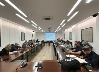 Onetsi da Iruñerrian abiadura handiko trena bultzatzeko partzuergoaren estatutuen hasierako aldaketa
