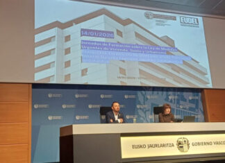 Hondarribiko Udal ordezkariak Premiazko Neurrien Legea hedatzeko prestakuntza-jardunaldian izan dira