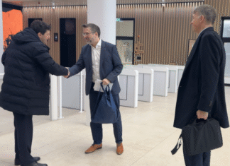 Eusko Jaurlaritzak Frankfurten amaitu du bonu jasangarriak jaulkitzeko nazioarteko roadshow-a
