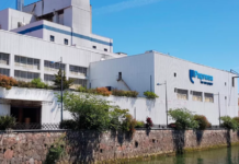 Los trabajadores de Papresa inician movilizaciones ante la amenaza de un ERE y la venta de la planta