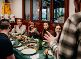 Se buscan cuadrillas de Bizkaia para disfrutar de una experiencia culinaria única junto al chef Julen Baz en Garena Taberna
