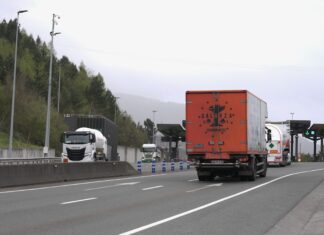 El sistema de pago por uso logra desviar el tráfico pesado en Bizkaia y reduce casi a la mitad los camiones en Barazar