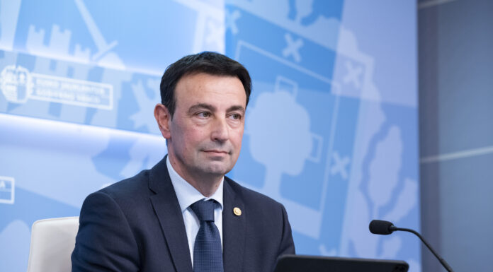 Gizarte ekonomiaren funtsezko zeregina nabarmendu du Torres Lehendakariordeak, eta 2040an Euskadiko enpleguaren % 20ra iristeko helburua ezarri du