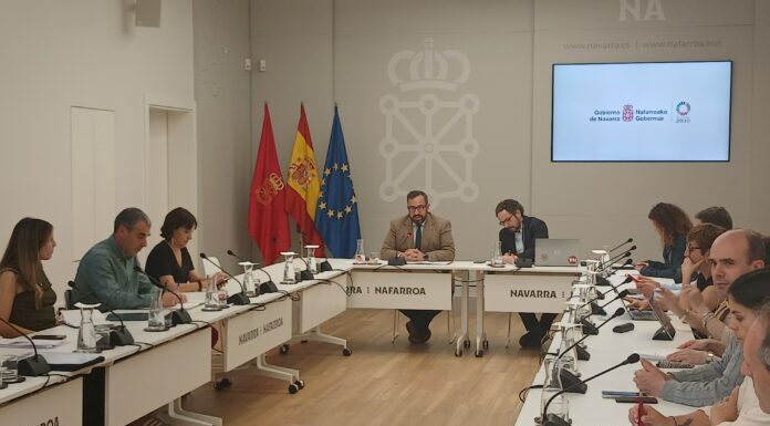 Nafarroako Gobernua aurrera egiten ari da irisgarritasun unibertsalean, eraikinetan, garraioetan, hiri eta natura espazioetan eta teknologia berrietan