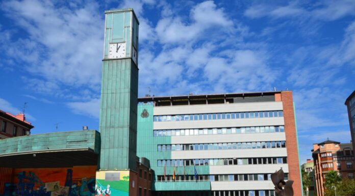 Barakaldoko Udalak gaitzetsi egin du Gorostizan, Ansion eta Zuazon bost edukiontzi erre izana