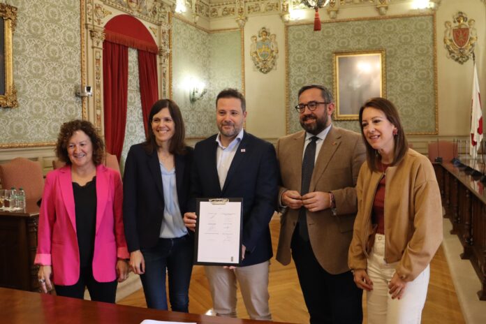 Firma-II-Protocolo-Violencia-contra-las-mujeres-5-696x464-1