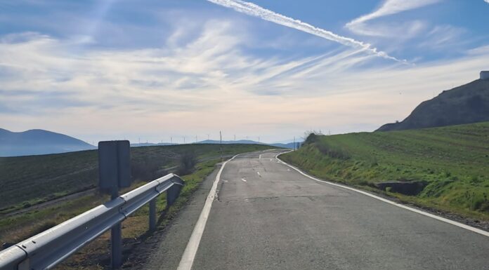 Trafikoa moztuko da NA-6000 errepidean, Etxabakoitz-Arrizabalaga artean, bi hilabetez maiatzaren 14tik aurrera, trenbidea birgaitzeko obrak direla eta