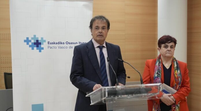 Eusko Jaurlaritzak “tximeleta-azalaren gaixotasunerako” tratamenduaren finantzaketaren izapidetzea bizkortzeko eskatuko dio Osasun Ministerioari, pazienteen itxaronaldiak murriztu ahal izan daitezen